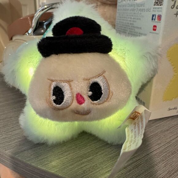 Spooky -  The Monsters Classic Series Sparkly Plush Pendant (It Lights Up!) - Picture 4 of 4